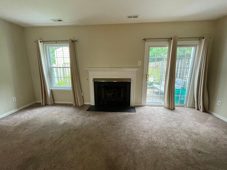 Building Photo - 11667 Timberly Waye