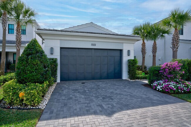 Building Photo - 13710 Artisan Cir