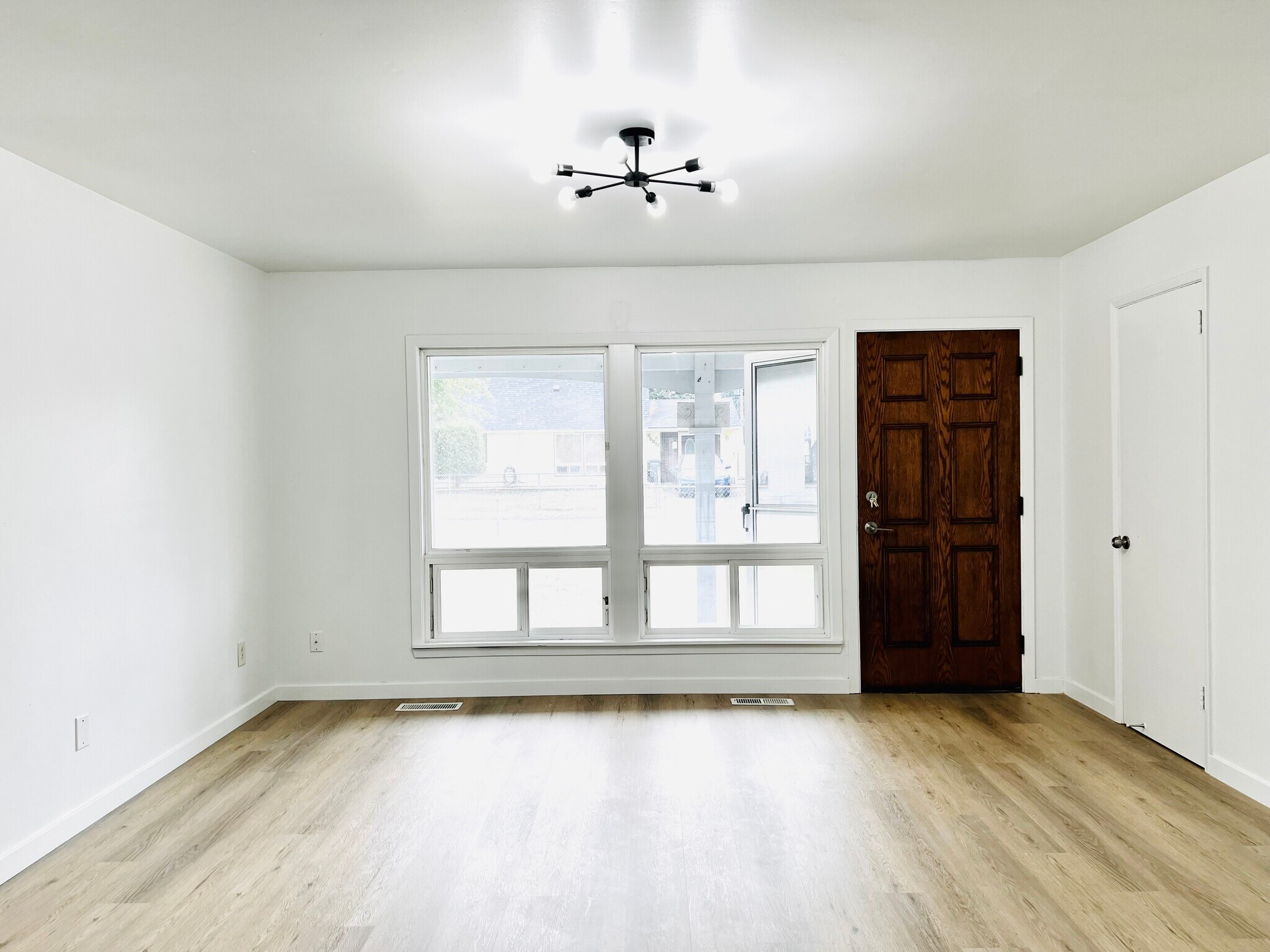Living room - 25818 19th Ave S