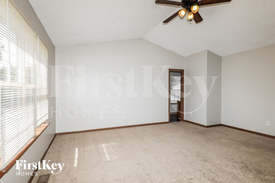 Building Photo - 10087 Palmaire Pl