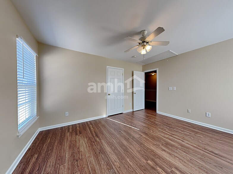 Building Photo - 120 Denby Dr