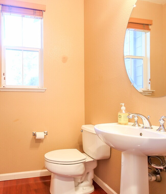 Building Photo - 7935 Kipling Cir