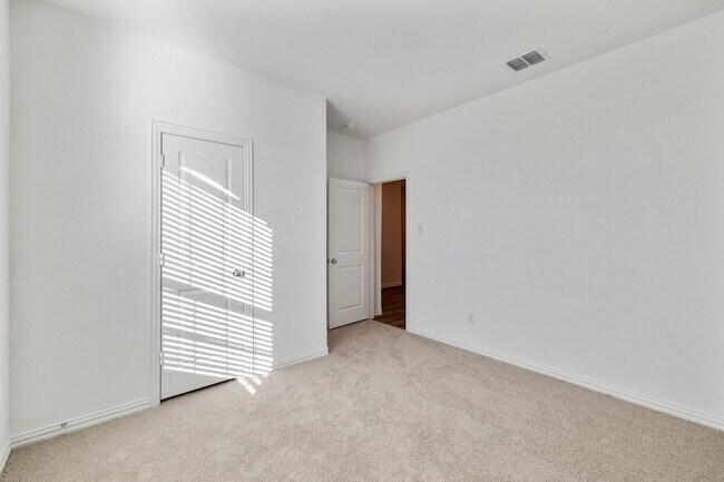 Building Photo - 1500 Van Gogh Dr