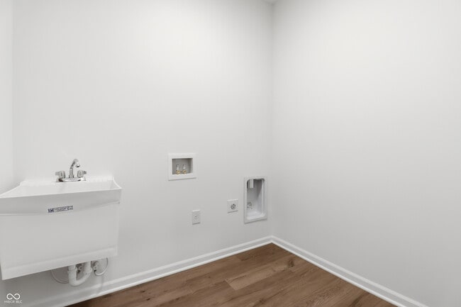 Building Photo - 2863 Piper Pl