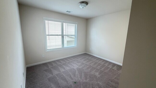 Building Photo - Townhouse in Lilburn