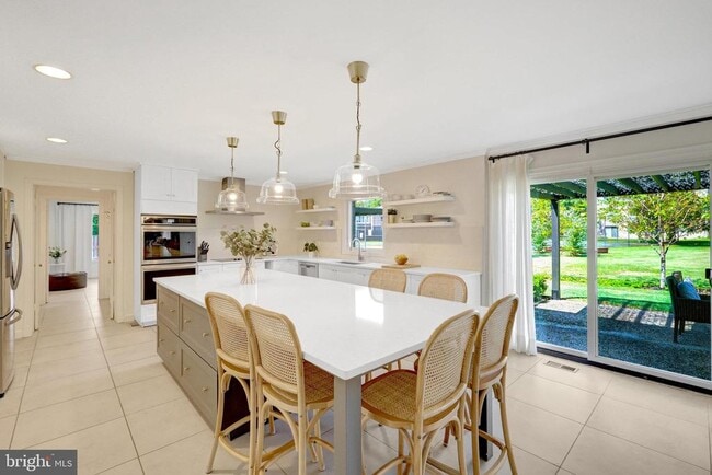 Building Photo - 6305 Dunaway Ct