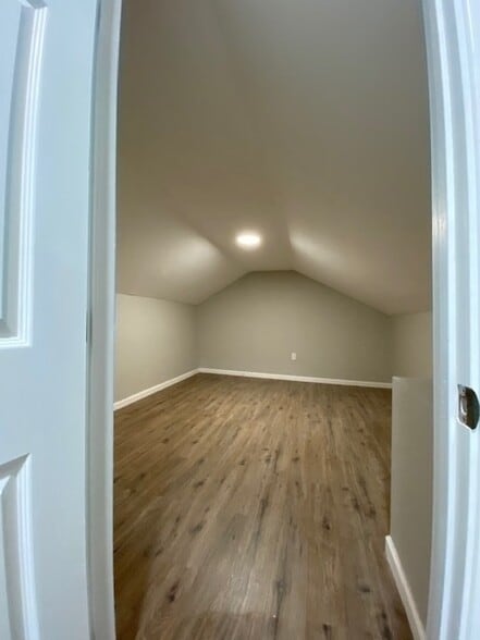 Building Photo - 1806 Soto St