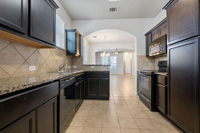 Building Photo - 711 Katmai Cir
