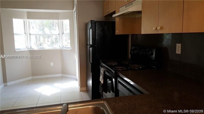 Building Photo - 1260 SE 31st Ct