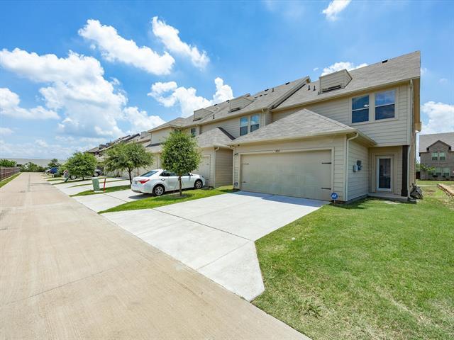 Building Photo - 420 Milverton Dr