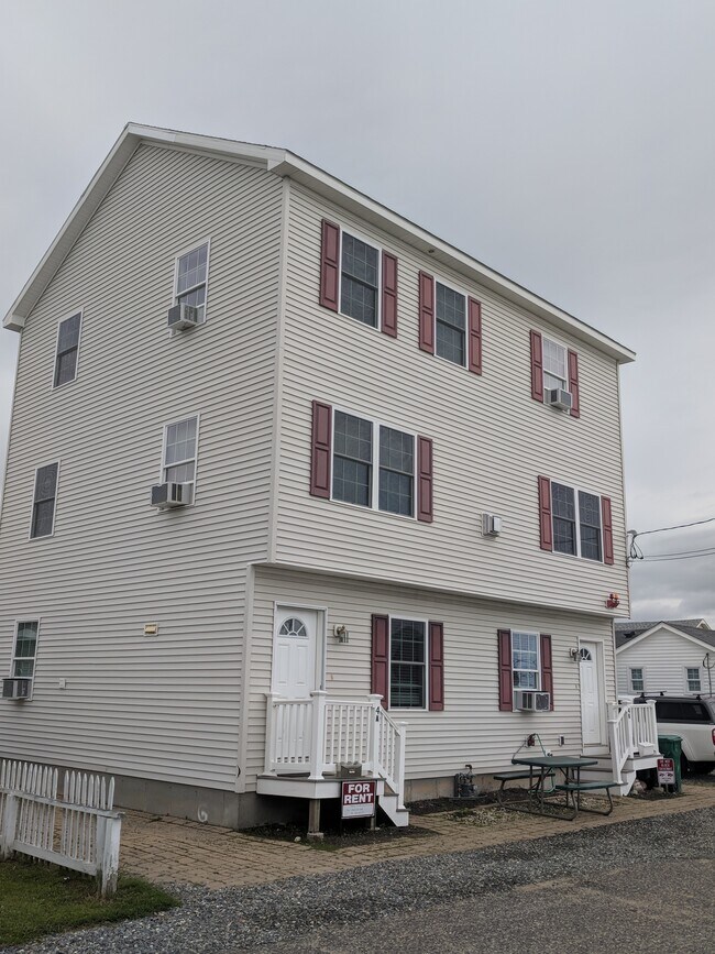 4 Chase St 4 Chase St Hampton NH 03842 Apartment Finder