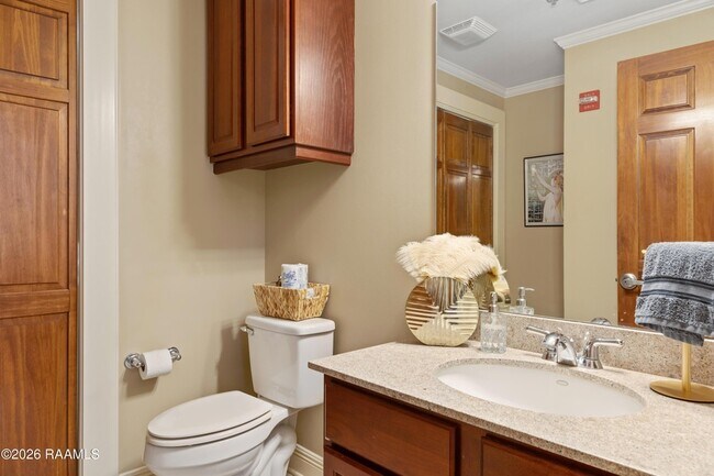 Building Photo - 500 Jefferson St