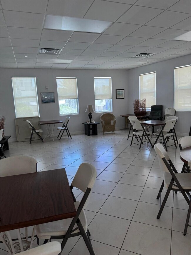 Building Photo - 6969 Collins Ave