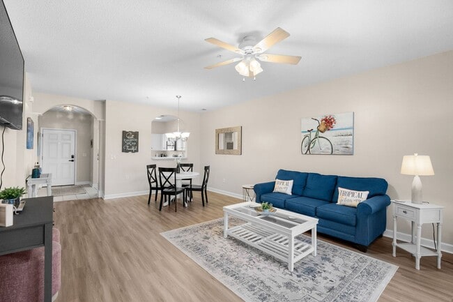 Building Photo - Golf Paradise