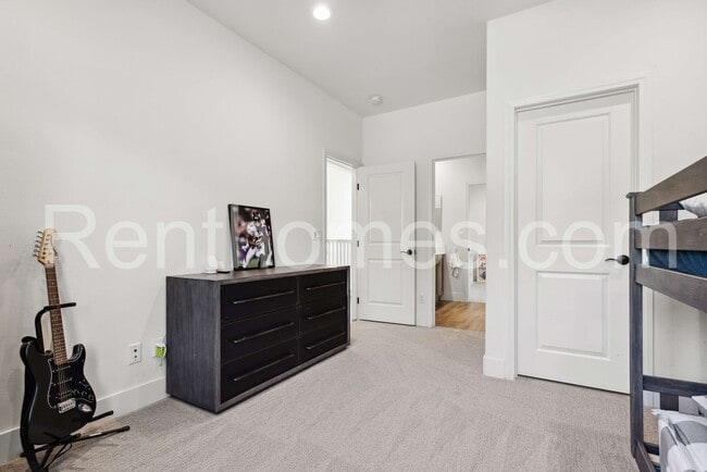 Building Photo - 21743 Deer Grass Dr