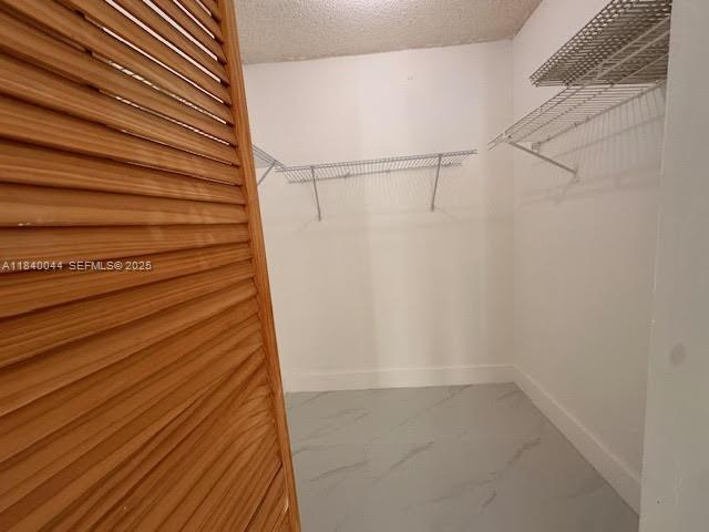 Building Photo - 17021 N Bay Rd