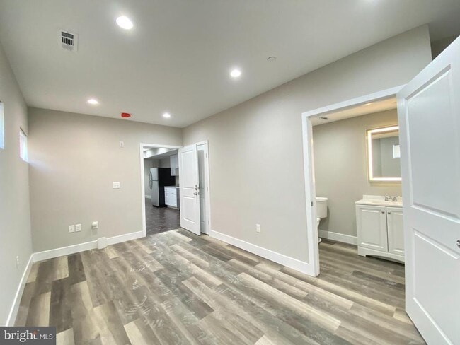 Building Photo - 1716 N Bouvier St