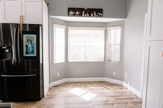 Building Photo - 22620 Willow Lakes Dr