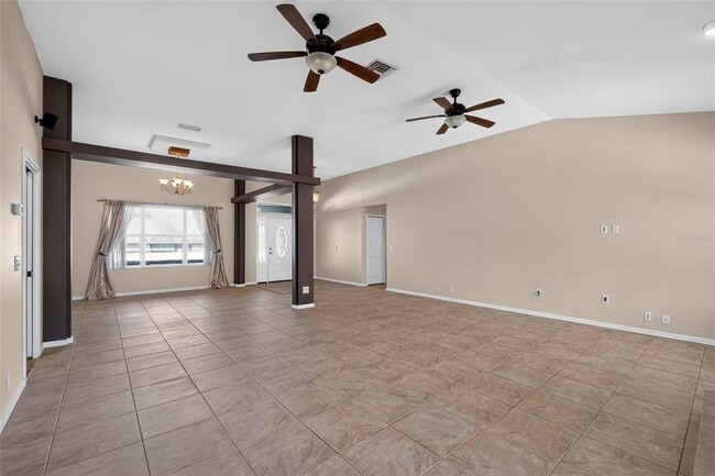 Building Photo - 1850 Sandy Knoll Cir N