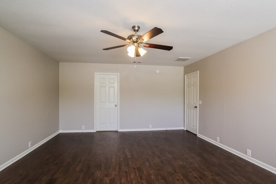 Building Photo - 4742 Markham Woods Ct