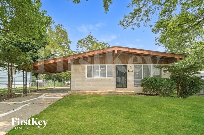 Building Photo - 2560 Pheasant Dr