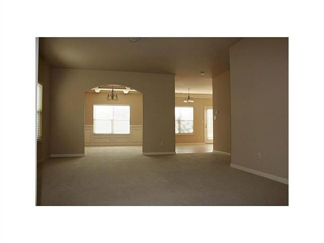 Building Photo - 1317 Castleberry Dr