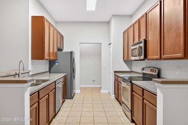 Building Photo - 8188 Cabin Lake Cir