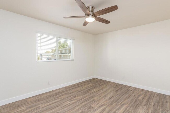 Building Photo - Remodeled 3 Bed 2 Bath Condo - Coastal Living at Its Finest
