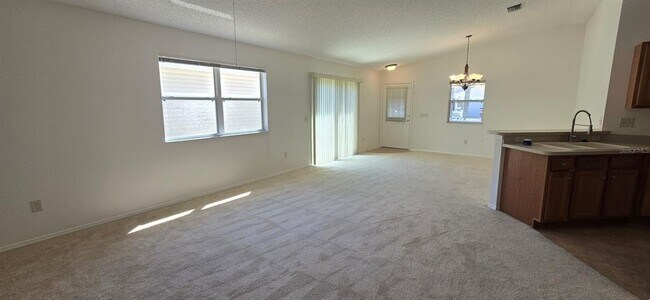 Building Photo - 1009 Ridgeville Rd