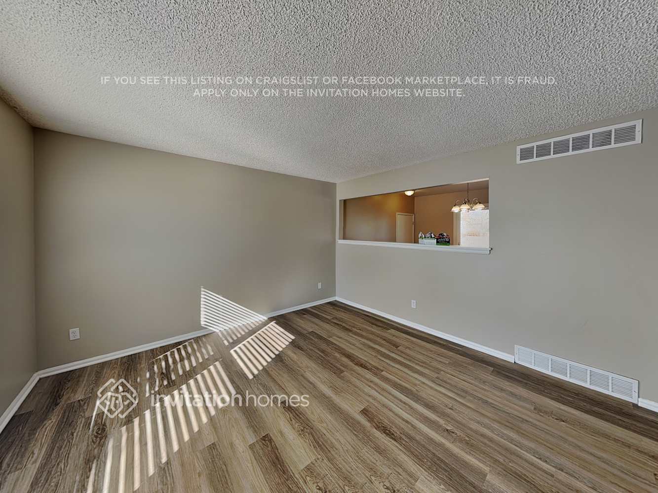 Building Photo - 9954 Columbine St