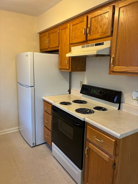 Building Photo - 1009 Merrick Dr