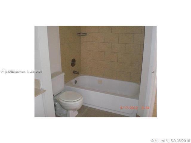 Building Photo - 8215 SW 152nd Ave