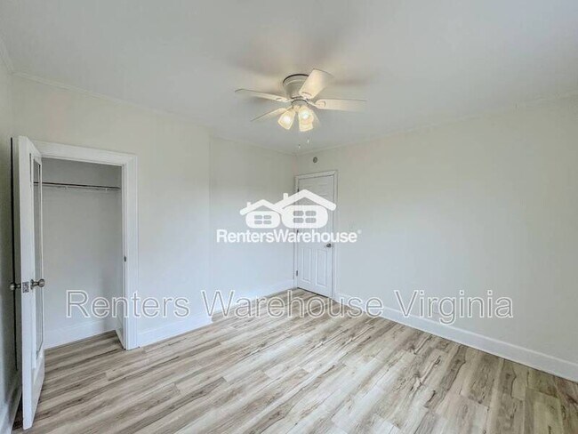 Building Photo - 4862 Norvella Ave