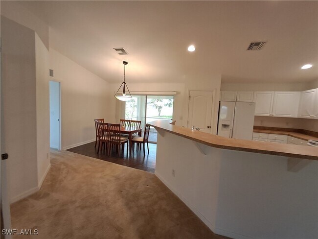 Building Photo - 1306 Diplomat Pkwy W