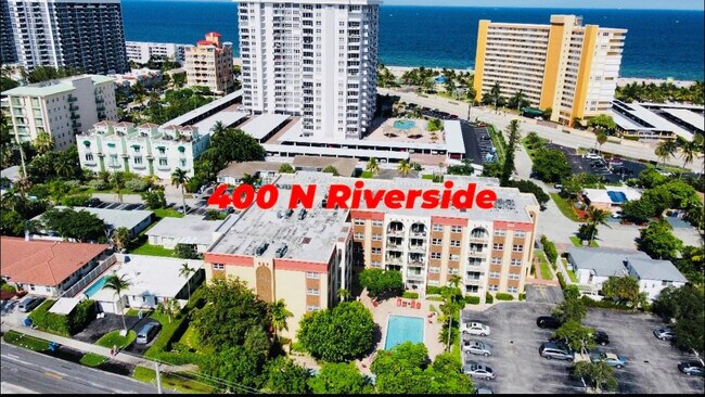 Building Photo - 400 N Riverside Dr