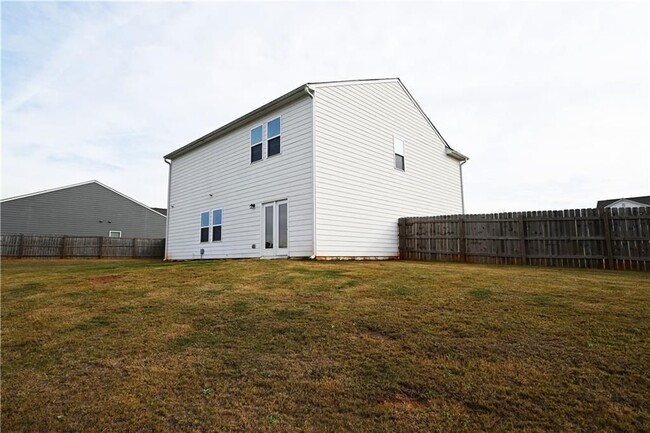 Building Photo - 90 Ingle Dr
