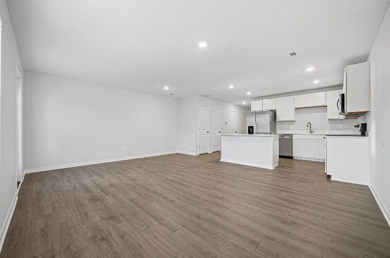 Building Photo - 6373 Bellmouth Rd