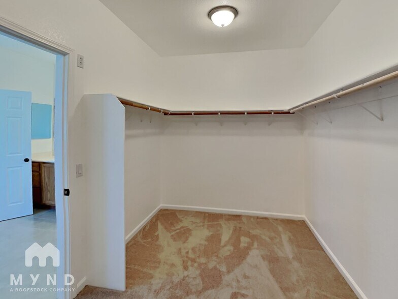 Building Photo - 9359 Lost Springs Ct