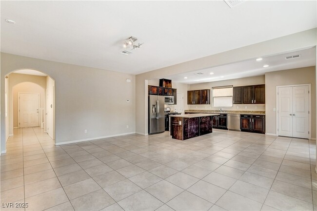 Building Photo - 8983 Melridge Rd