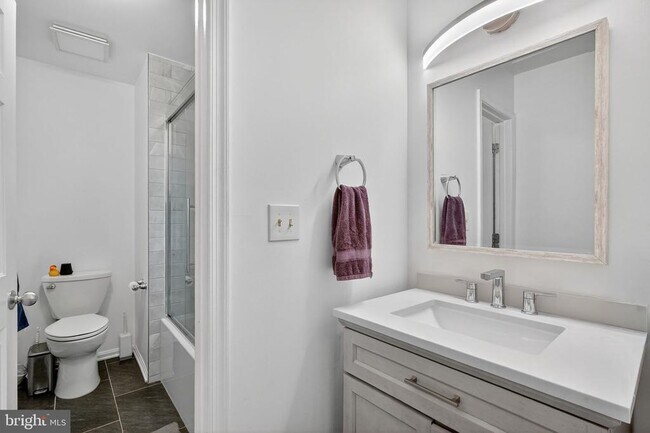 Building Photo - 7011 Fox Chase Rd