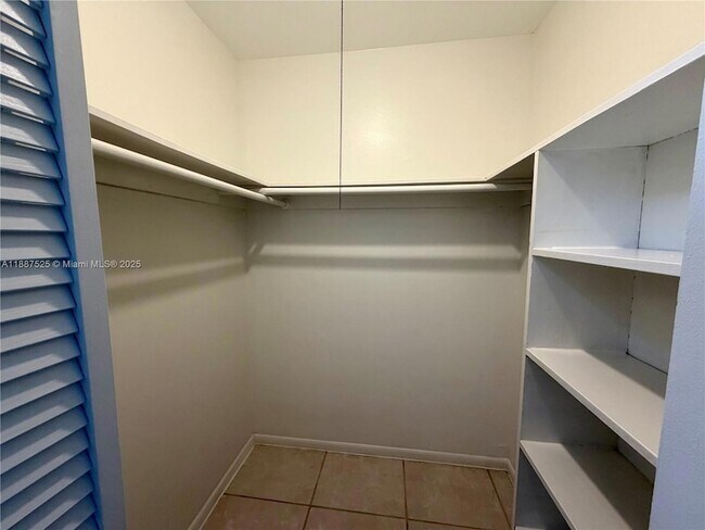 Building Photo - 8101 SW 72nd Ave
