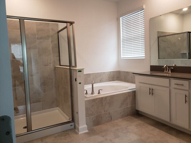 Building Photo - Stunning, energy-efficient solar-powered h...