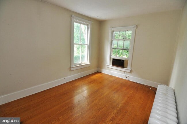Building Photo - 515 N Loudoun St