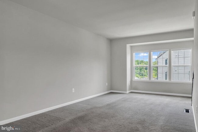 Building Photo - 1322 Depot Ln