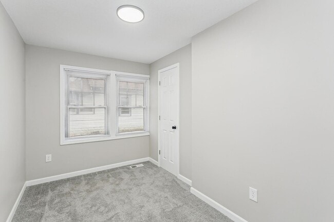 Building Photo - Beautifully Renovated 3 Bedroom, 2 Bath Home