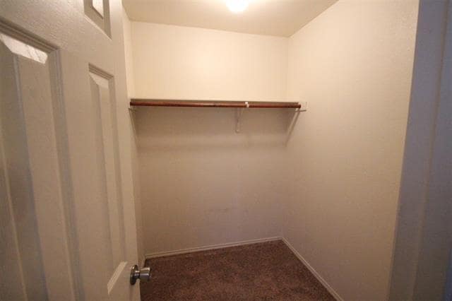 Building Photo - 2743 Hacienda Lake Dr