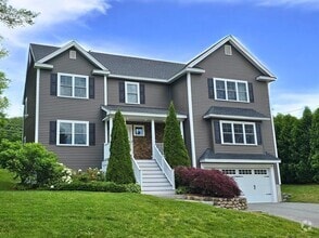 Building Photo - 34 Fieldstone Dr