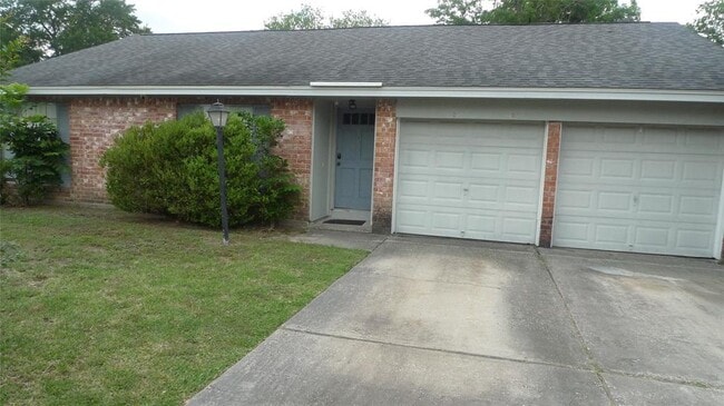 Building Photo - 11311 Verlaine Dr