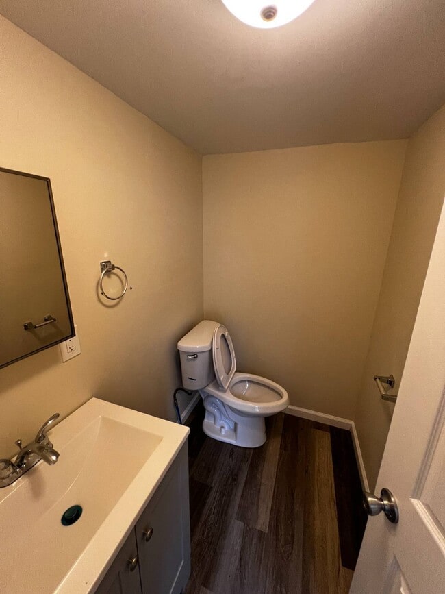 Building Photo - 116 Hussey Mhp Ln