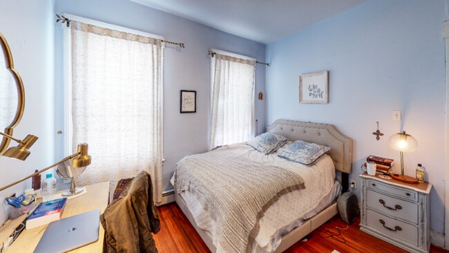 Building Photo - Large Science Hill 3BR with Dual Balcony A...